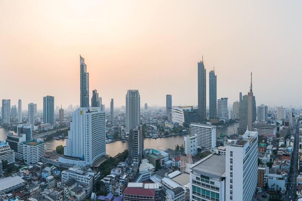 Central Bangkok, 5 Stars River View & Characteristic Decor المظهر الخارجي الصورة